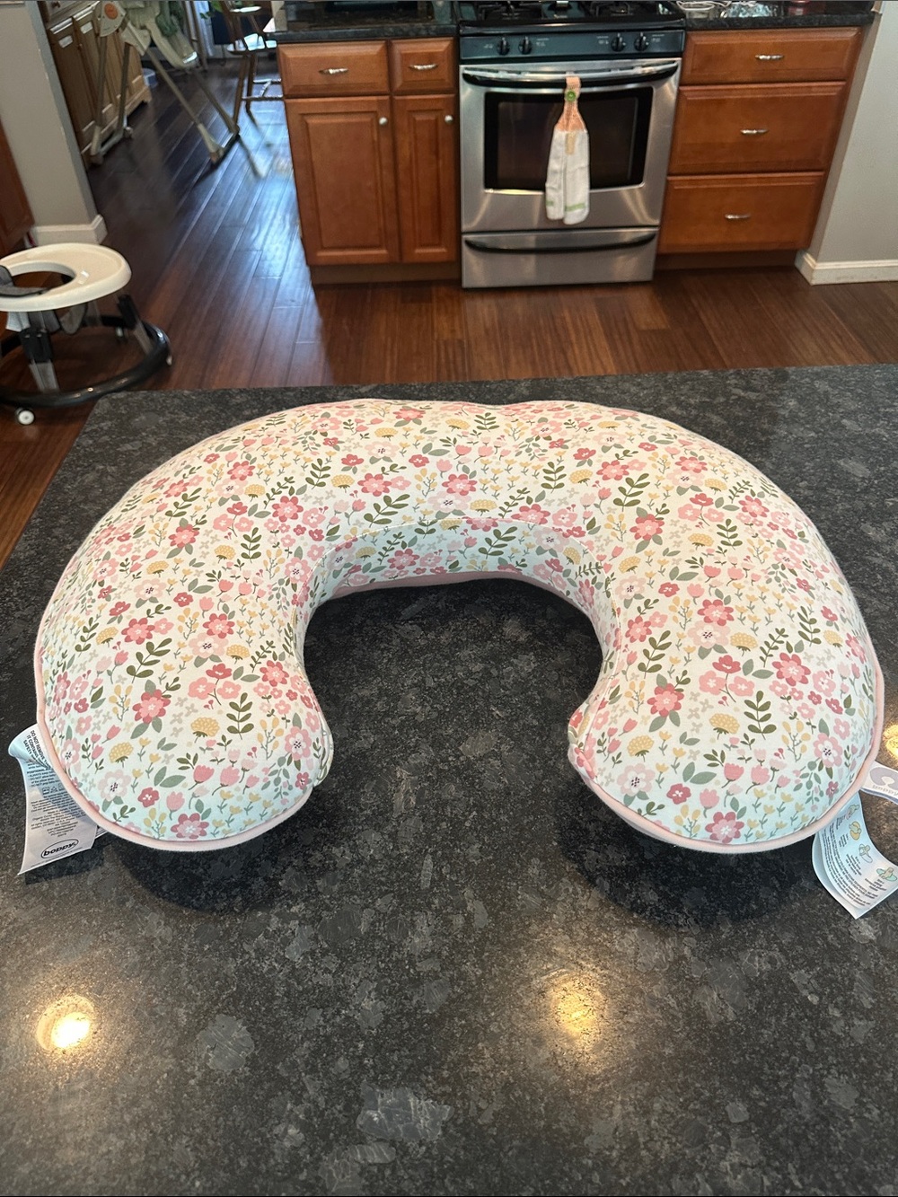 Boppy Feeding Pillow with Organic Cotton Cover